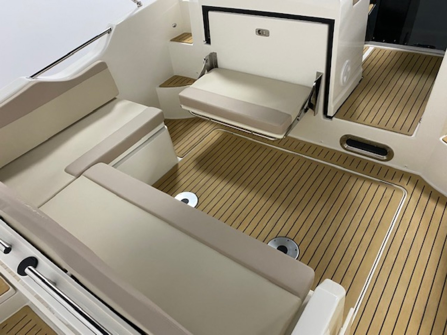 slider 18 Quicksilver Activ 875 Sundeck